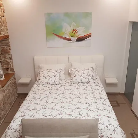 Studio Sunset 아파트